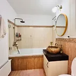 Meg's Cozy Apartment *