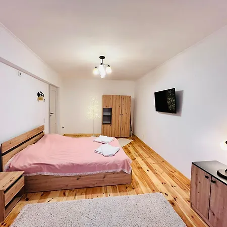 Meg's Cozy Apartment